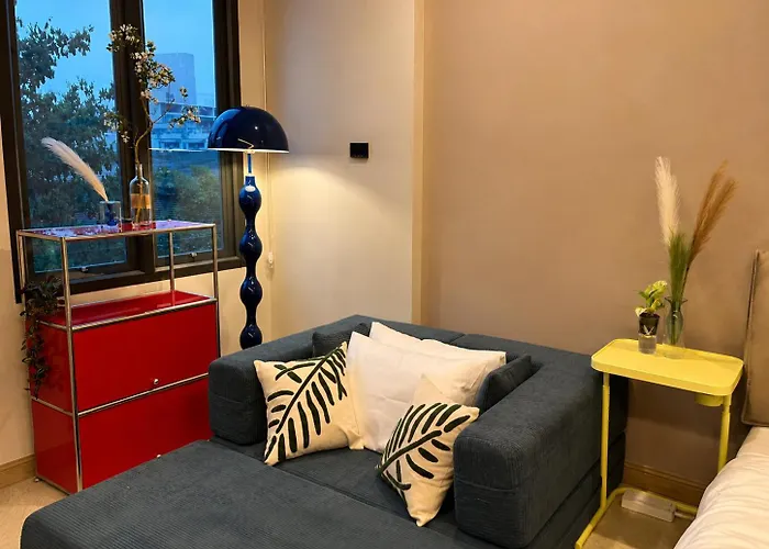 Enjoyable Urban Escape Sukhumvit Ekkamai ゲストハウス 3*
