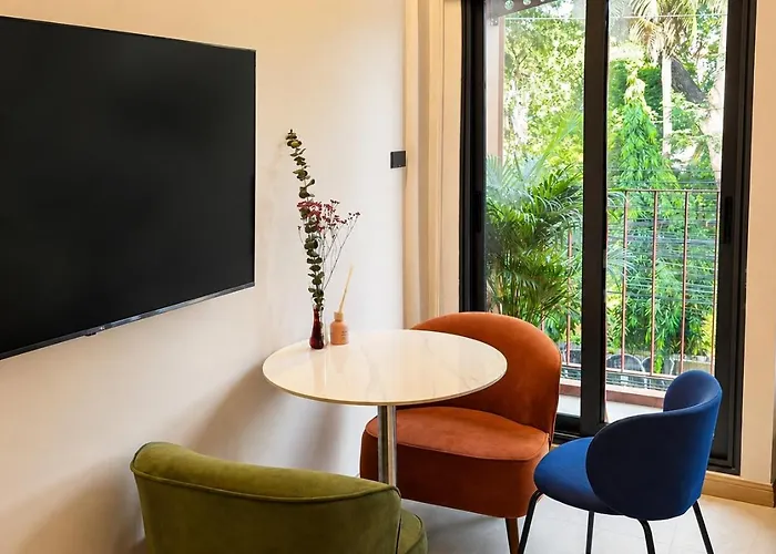 Enjoyable Urban Escape Sukhumvit Ekkamai ゲストハウス 3*