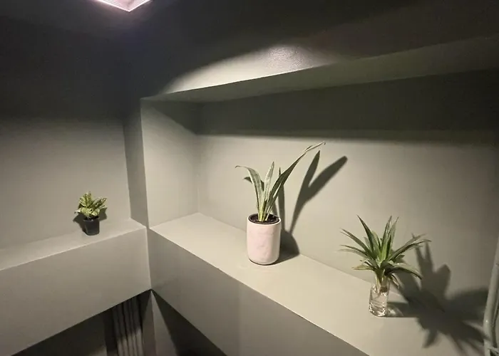 ゲストハウス Enjoyable Urban Escape Sukhumvit Ekkamai 3*