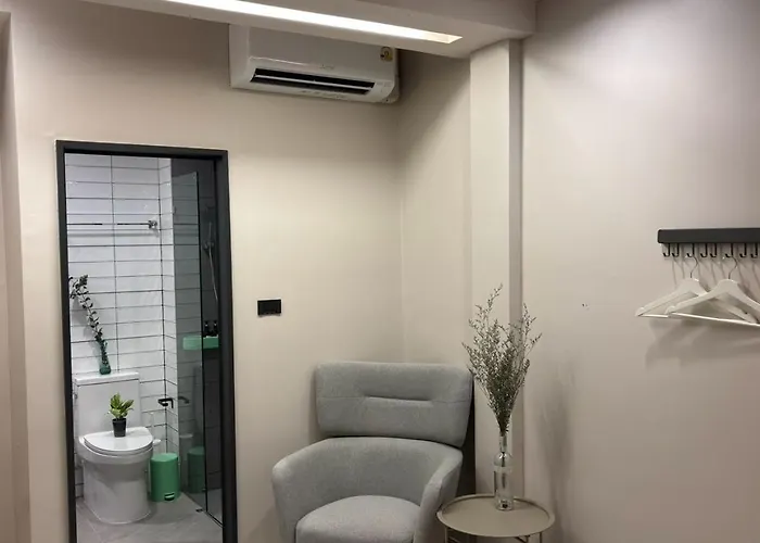 ゲストハウス Enjoyable Urban Escape Sukhumvit Ekkamai