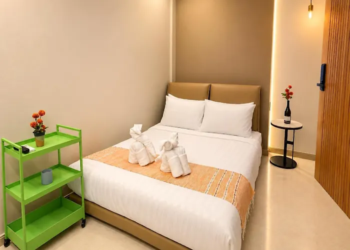 ゲストハウス Enjoyable Urban Escape Sukhumvit Ekkamai 3*